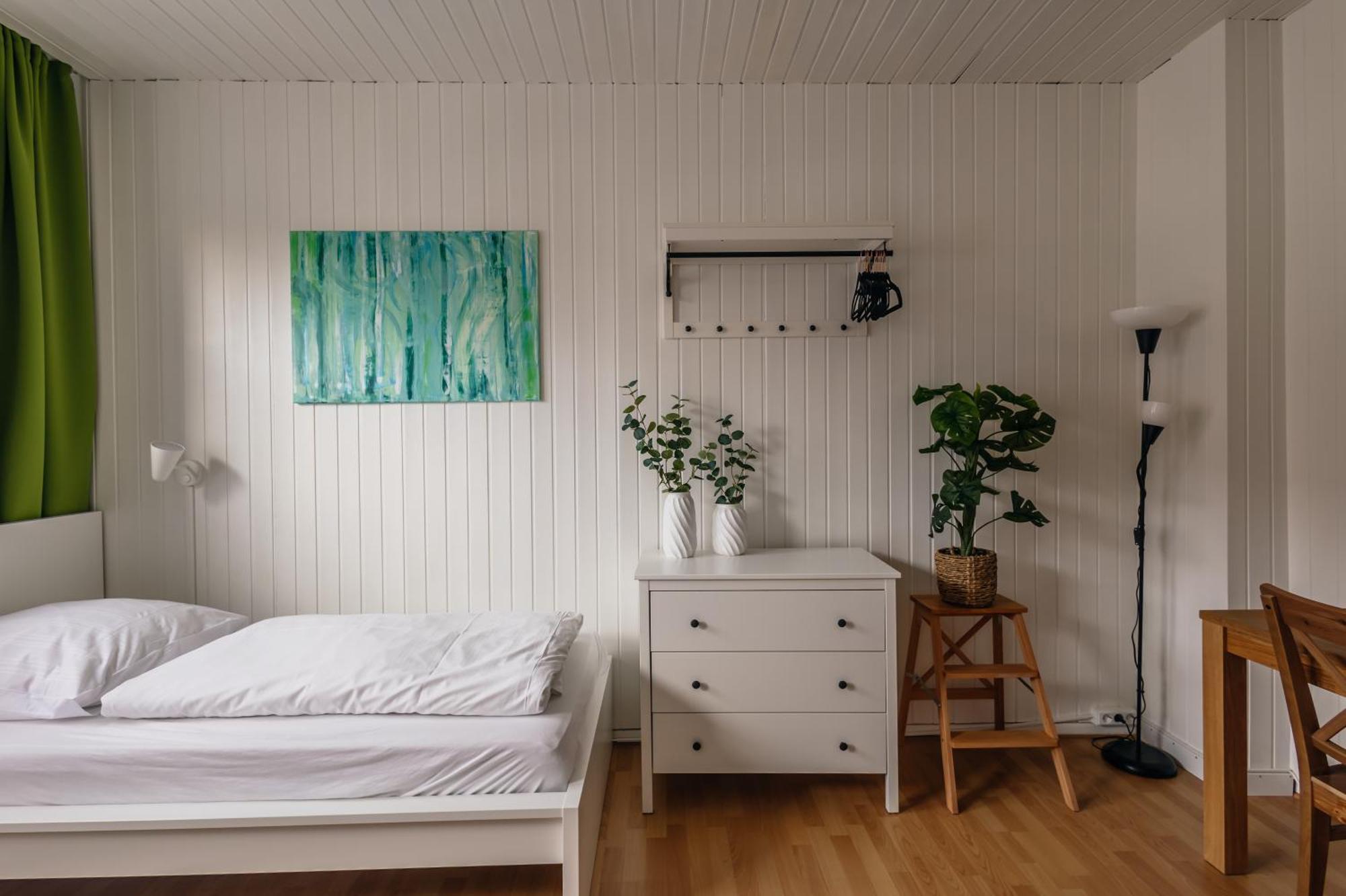 Centrally Located 2-Room Apartment Ганновер Экстерьер фото