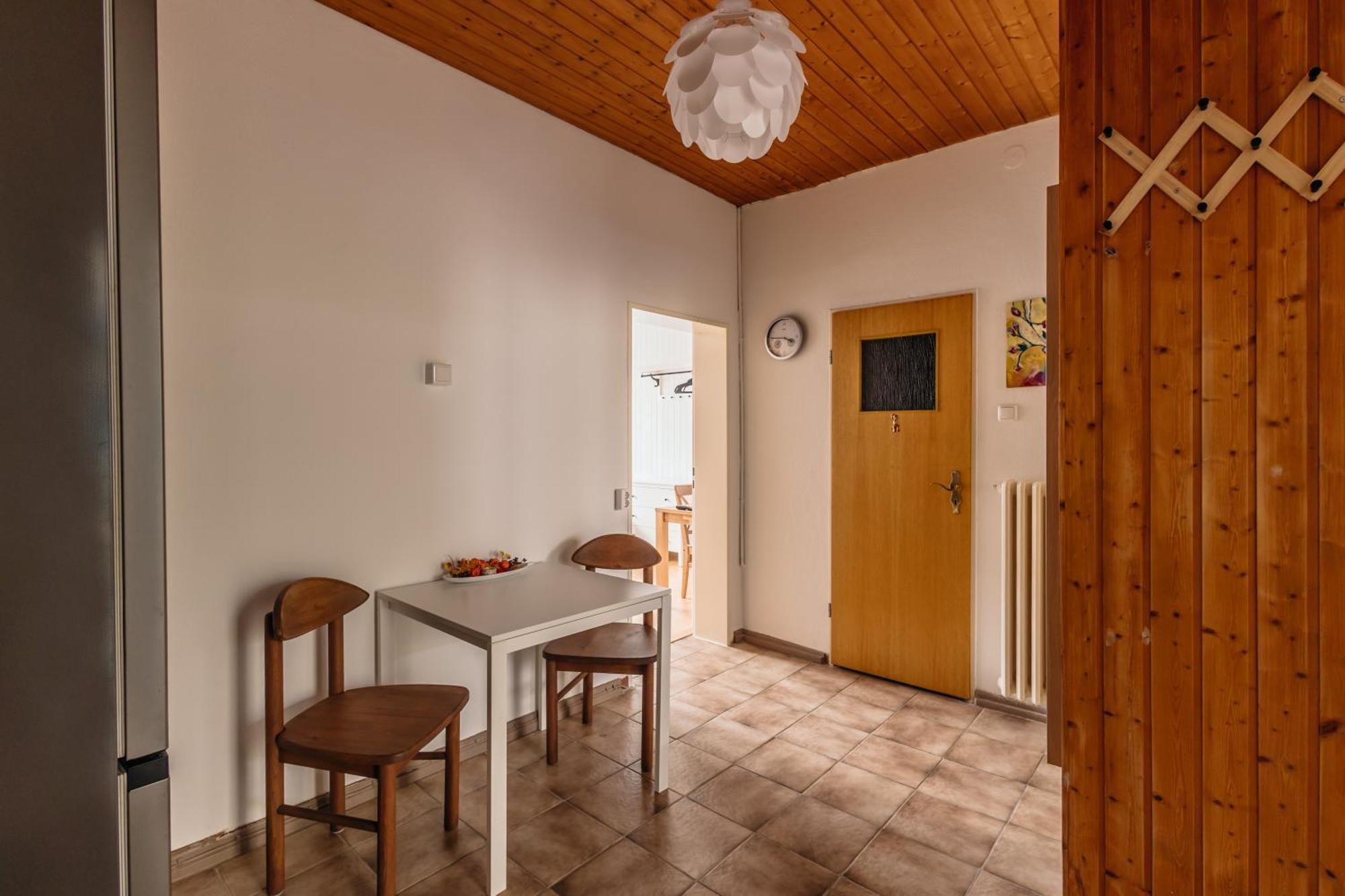 Centrally Located 2-Room Apartment Ганновер Номер фото
