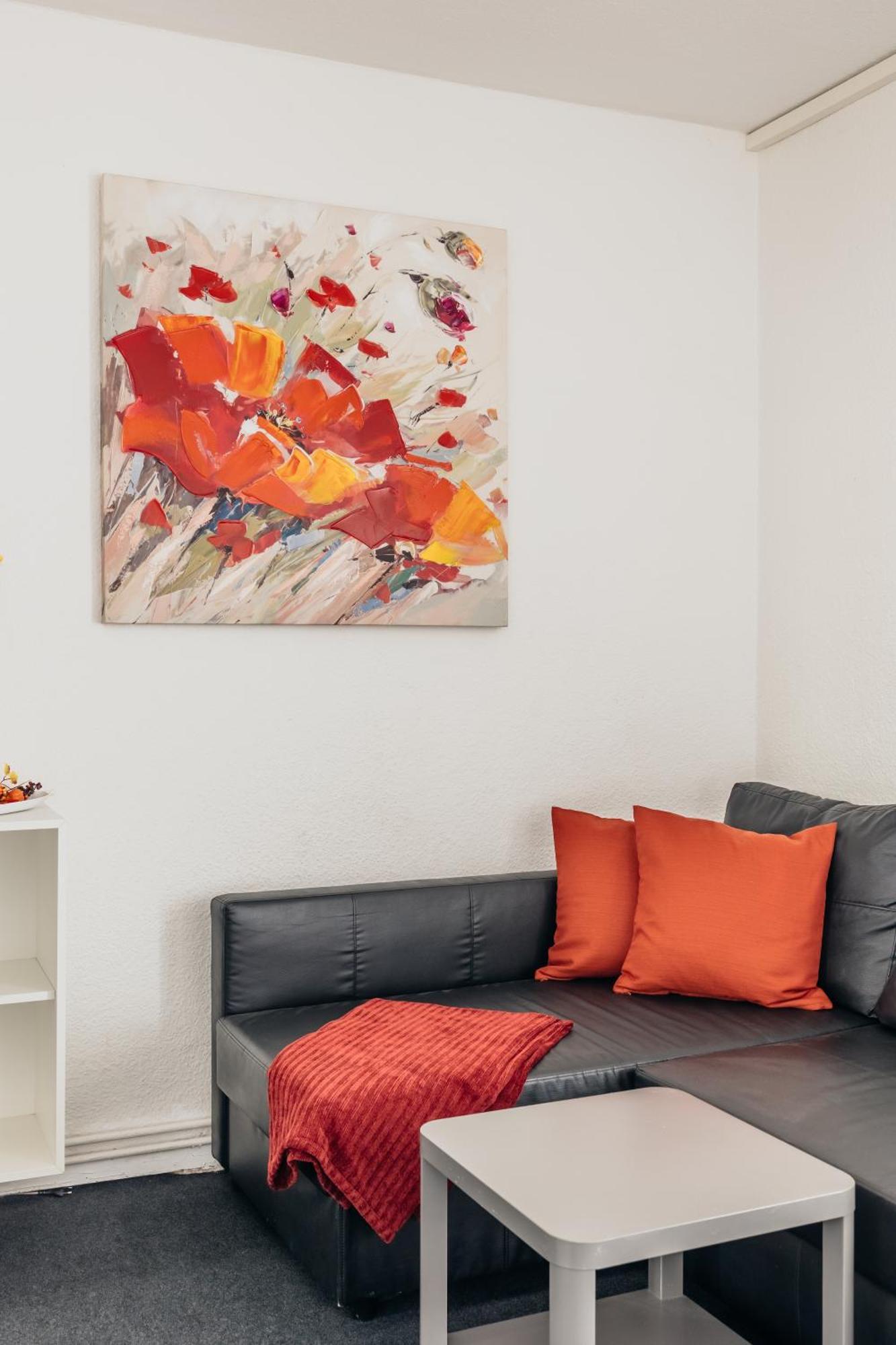 Centrally Located 2-Room Apartment Ганновер Экстерьер фото