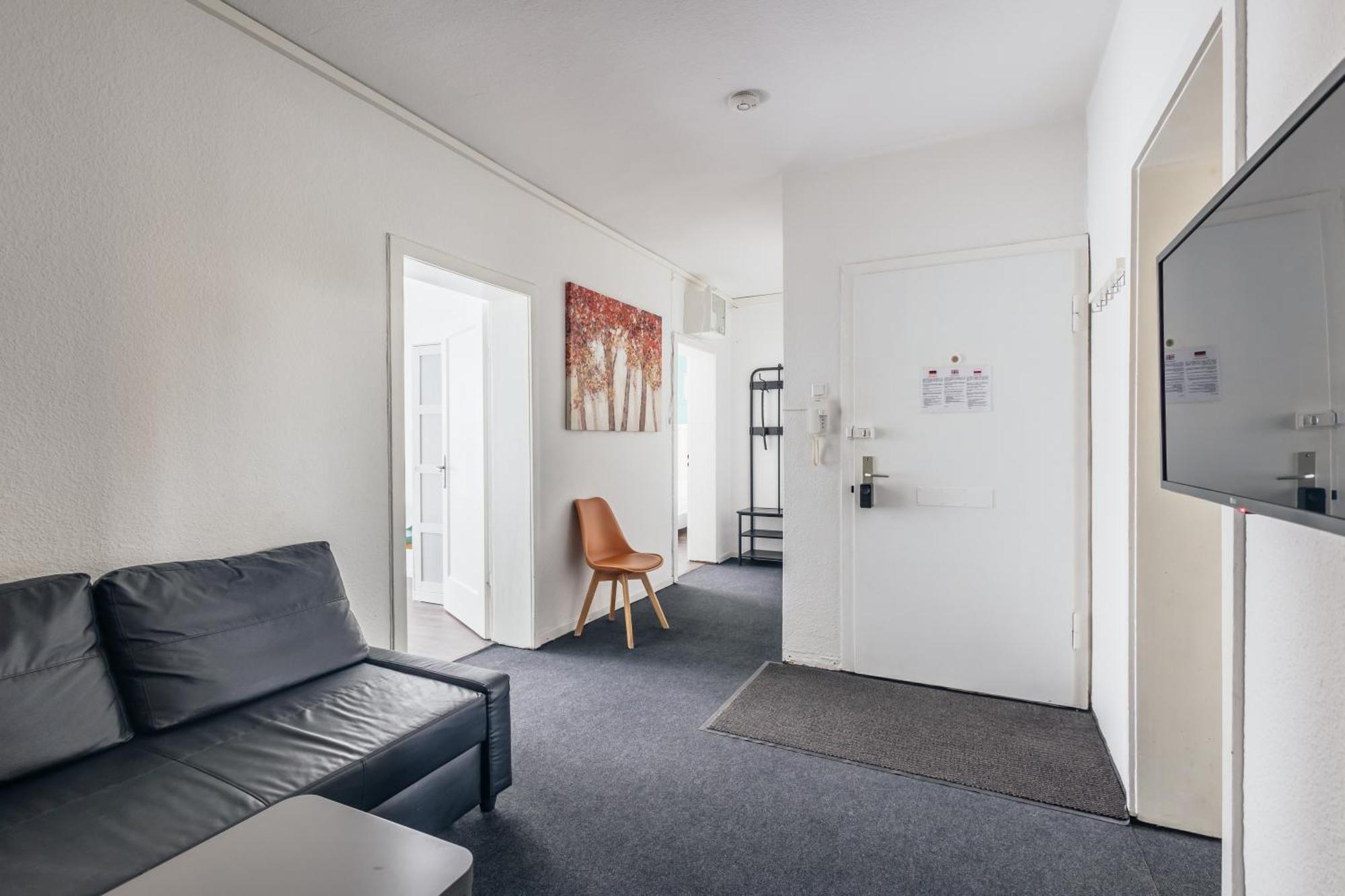 Centrally Located 2-Room Apartment Ганновер Номер фото